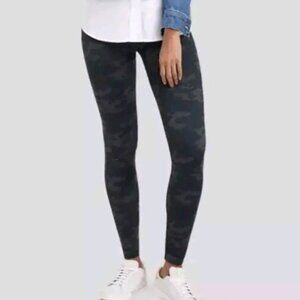 Spanx Size Medium  Black Camo‎ Ecocare Ankle Leggings Style 20344R NWT